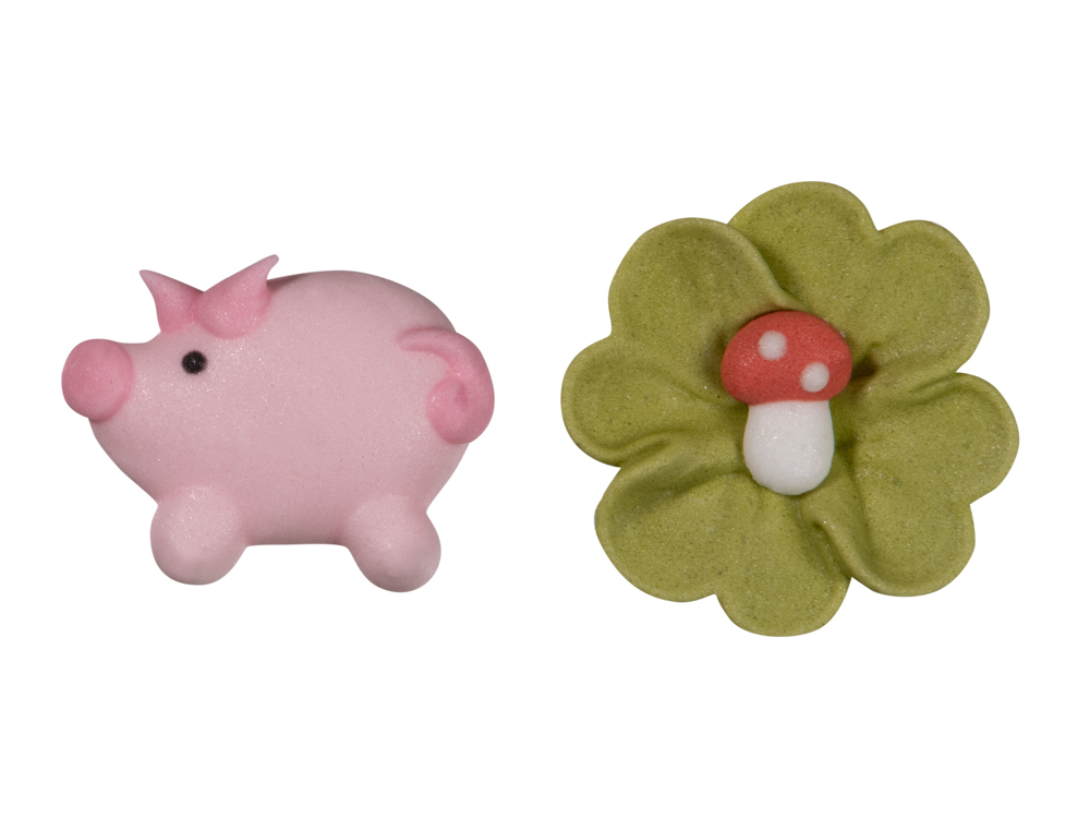 Piglet with shamrock